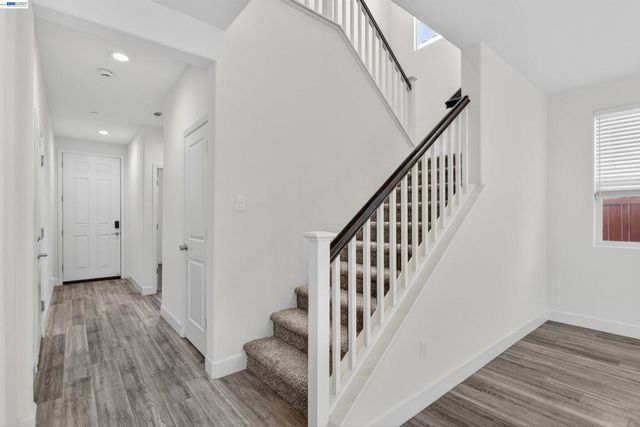 532 E Isidoro Ave, Mountain House, CA 95391