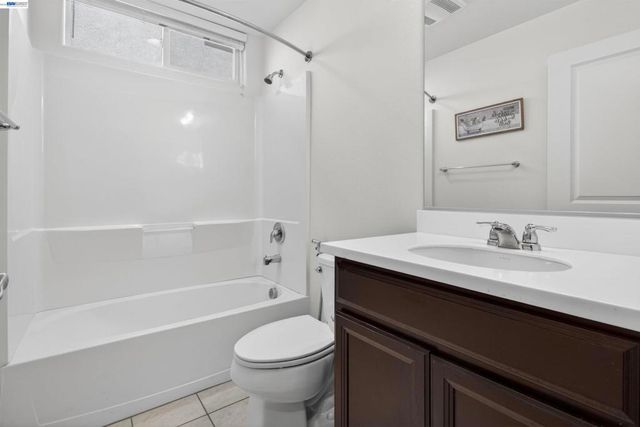 532 E Isidoro Ave, Mountain House, CA 95391