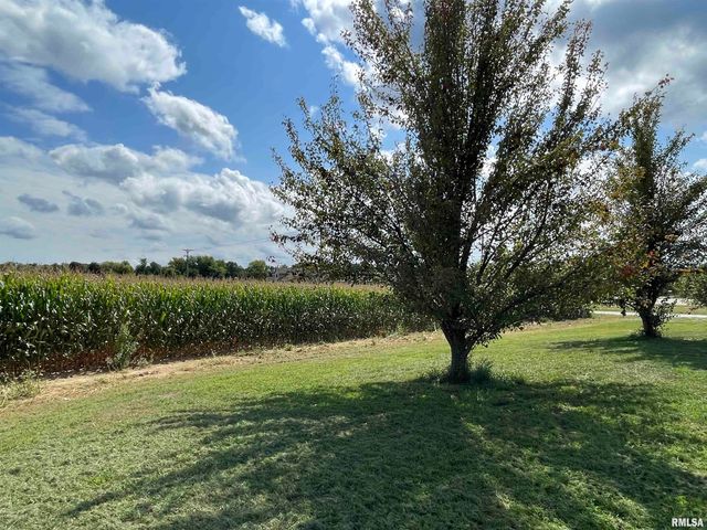 488 IL Route 116, Germantown Hills, IL 61548