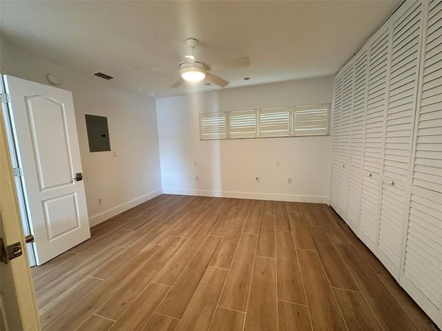 400 LARBOARD WAY 105, Clearwater Beach, FL 33767