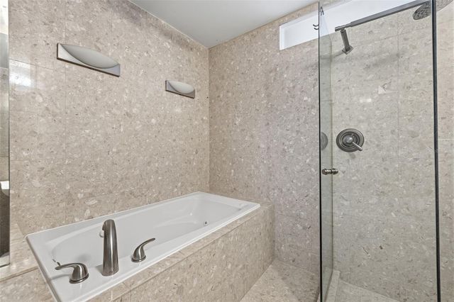 400 LARBOARD WAY 105, Clearwater Beach, FL 33767