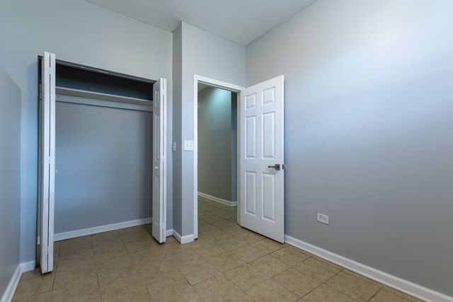 6667 S Michigan Avenue 1, Chicago, IL 60637