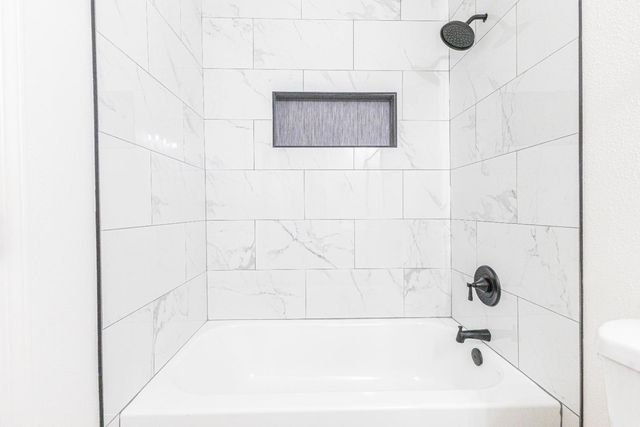 901 Barnett Way, Madera, CA 93637