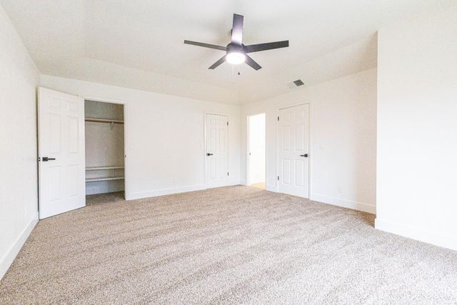 901 Barnett Way, Madera, CA 93637