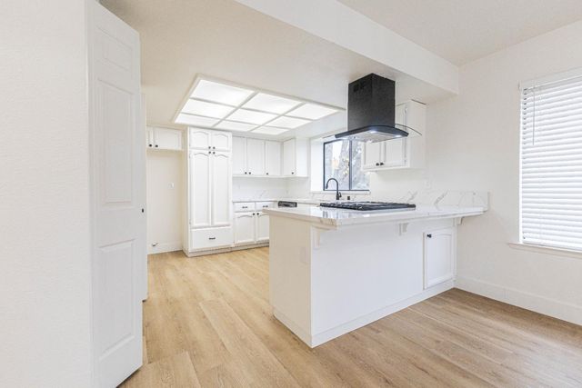 901 Barnett Way, Madera, CA 93637