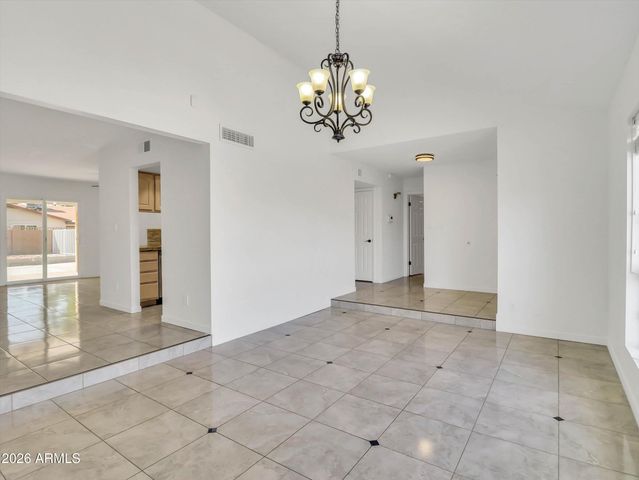 4949 W ROYAL PALM Road, Glendale, AZ 85302