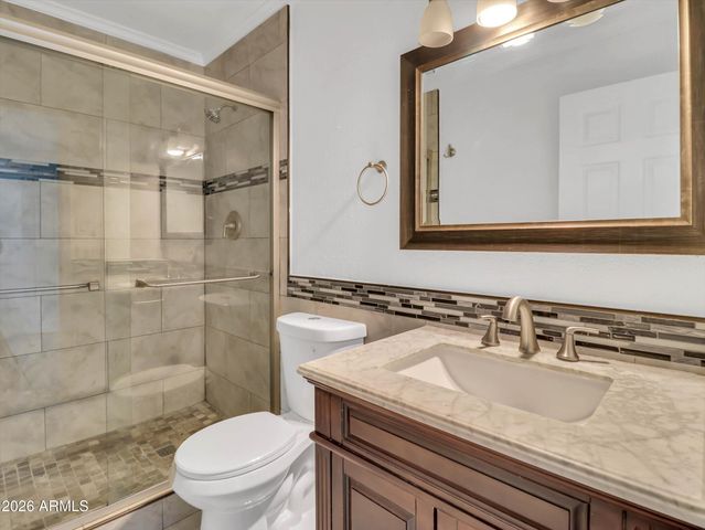 4949 W ROYAL PALM Road, Glendale, AZ 85302