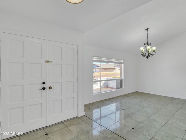 4949 W ROYAL PALM Road, Glendale, AZ 85302