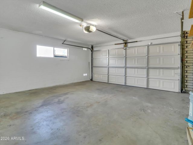 4949 W ROYAL PALM Road, Glendale, AZ 85302