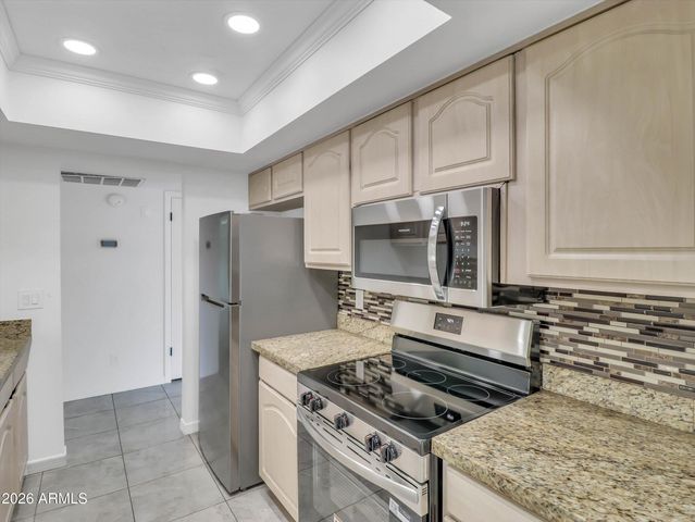 4949 W ROYAL PALM Road, Glendale, AZ 85302