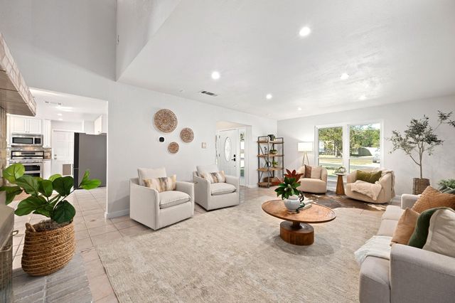 1100 Huntridge DR, Austin, TX 78758