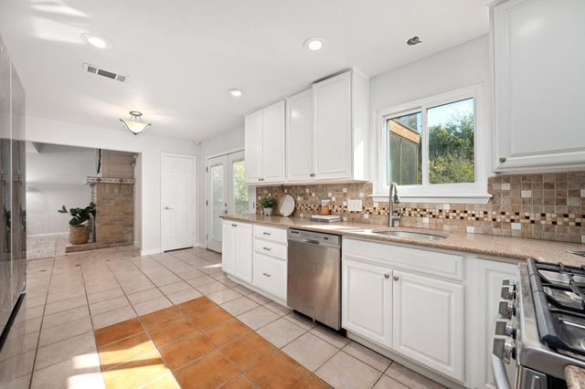 1100 Huntridge DR, Austin, TX 78758