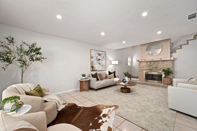 1100 Huntridge DR, Austin, TX 78758