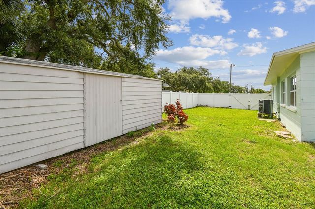 1101 81ST AVENUE N, St Petersburg, FL 33702