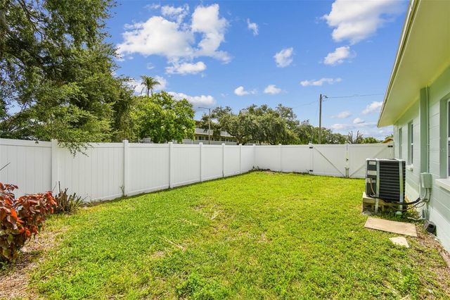 1101 81ST AVENUE N, St Petersburg, FL 33702