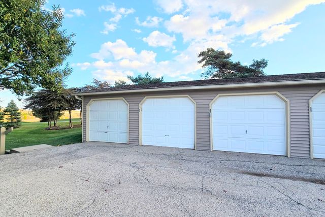 963 Taylor Drive, Gurnee, IL 60031