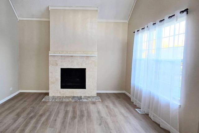 963 Taylor Drive, Gurnee, IL 60031