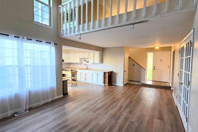 963 Taylor Drive, Gurnee, IL 60031