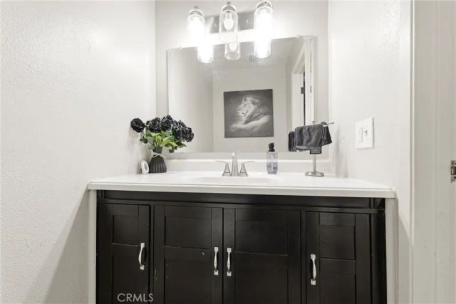 5460 White Oak F303, Encino, CA 91316