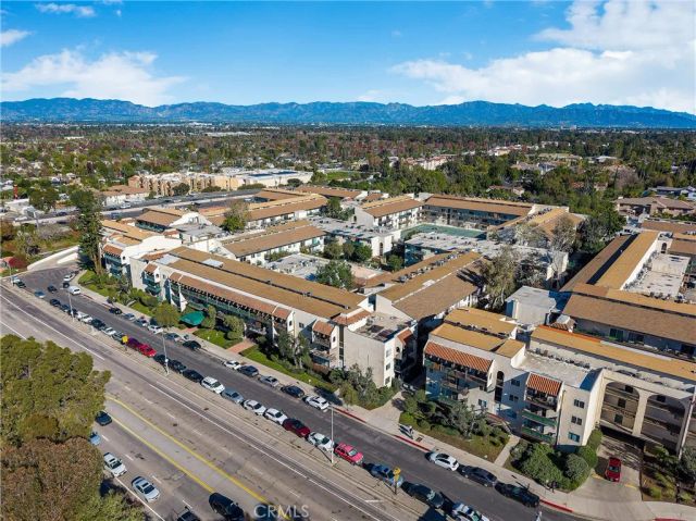 5460 White Oak F303, Encino, CA 91316