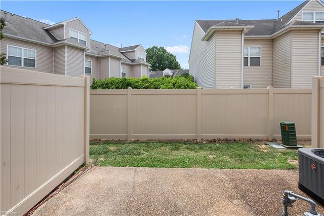 924 Lucas Creek Rd Apt 2, Newport News, VA 23608