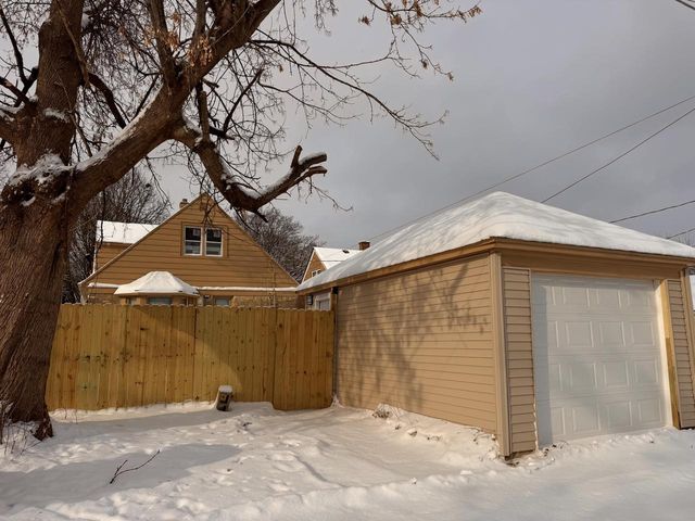 4112 N 45th STREET, Milwaukee, WI 53216