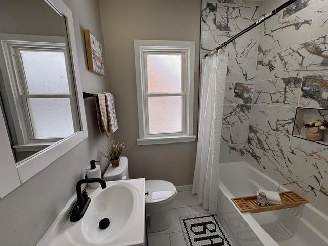 4112 N 45th STREET, Milwaukee, WI 53216