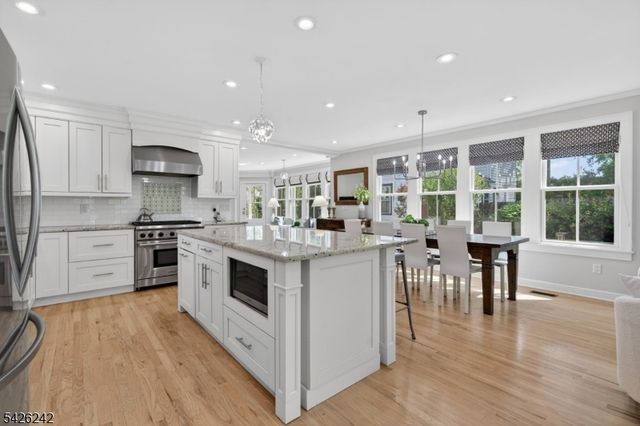 89 Myrtle Ave, Millburn Twp., NJ 07041