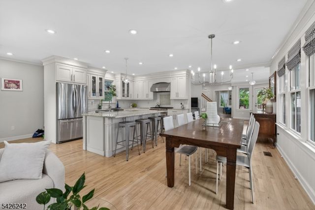 89 Myrtle Ave, Millburn Twp., NJ 07041