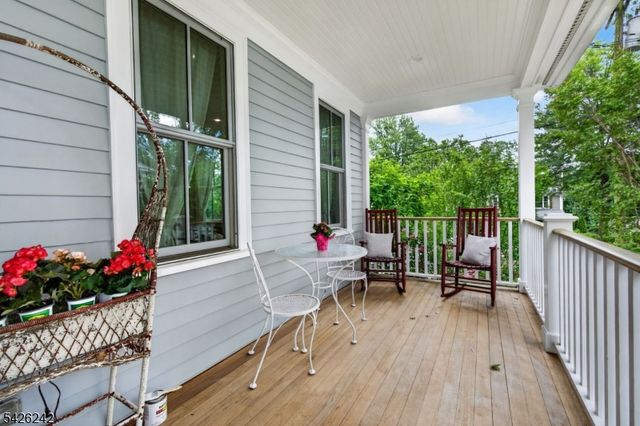 89 Myrtle Ave, Millburn Twp., NJ 07041