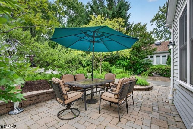 89 Myrtle Ave, Millburn Twp., NJ 07041