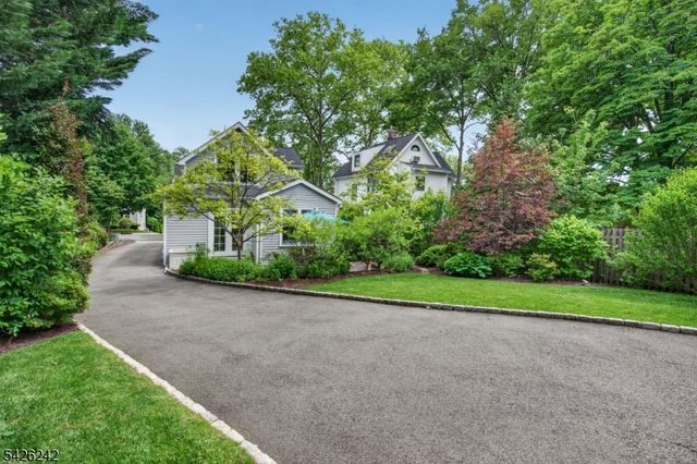 89 Myrtle Ave, Millburn Twp., NJ 07041