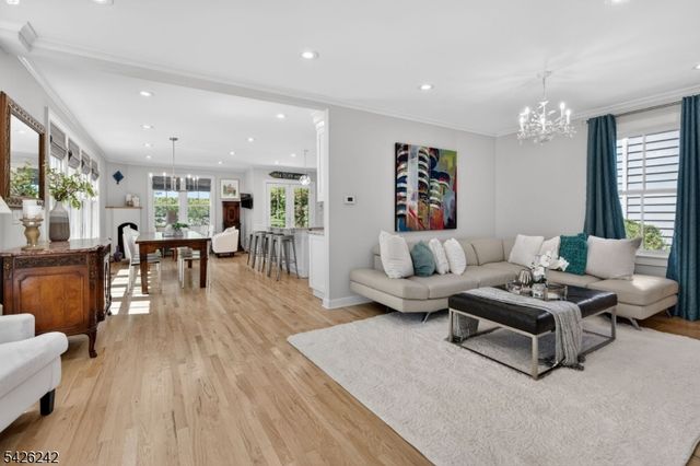 89 Myrtle Ave, Millburn Twp., NJ 07041