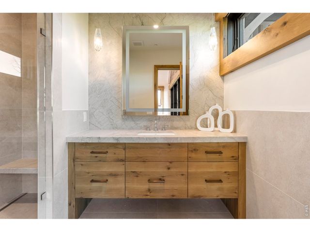 4384 N 95th St, Lafayette, CO 80026