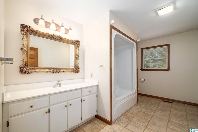 585 DOGWOOD TRAIL, Remlap, AL 35133