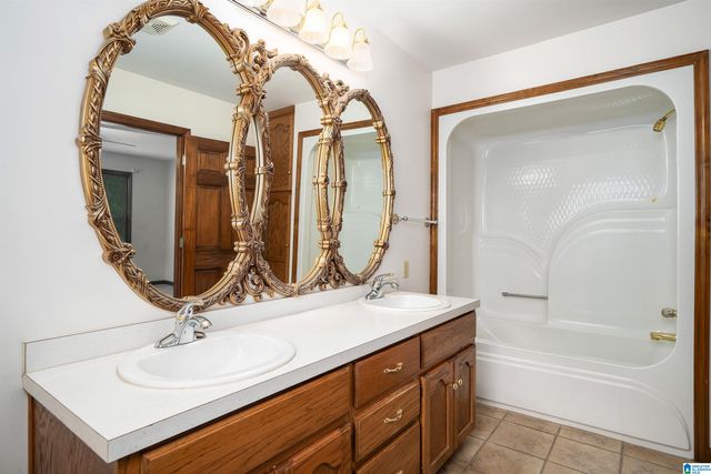 585 DOGWOOD TRAIL, Remlap, AL 35133