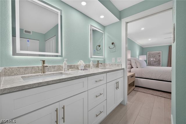 2445 W Gulf DR A2, Sanibel, FL 33957