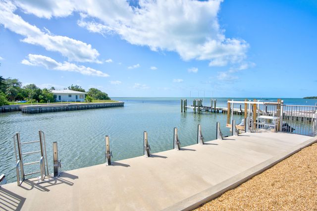 2010 Sombrero Beach Road, Marathon, FL 33050