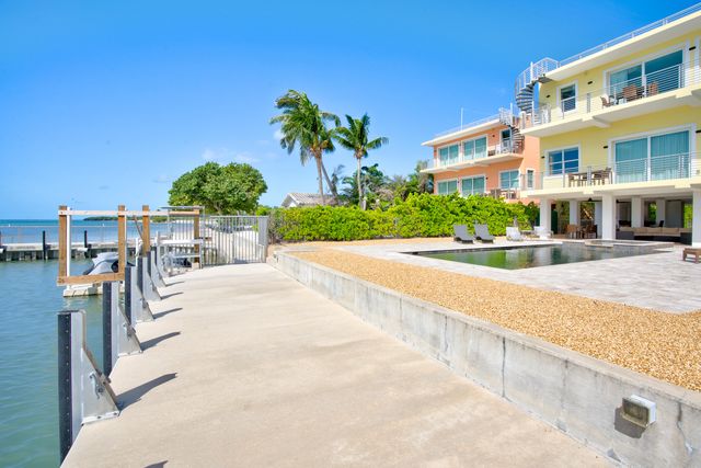 2010 Sombrero Beach Road, Marathon, FL 33050