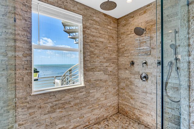 2010 Sombrero Beach Road, Marathon, FL 33050