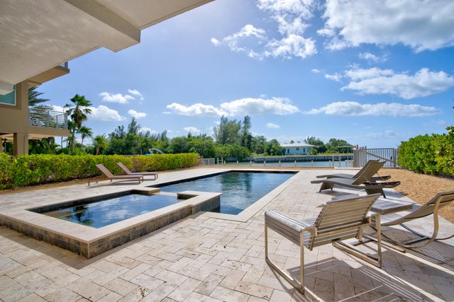 2010 Sombrero Beach Road, Marathon, FL 33050