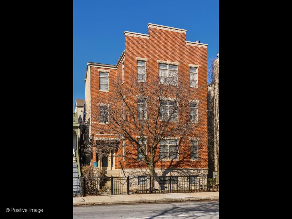 1968 W FOSTER Avenue D, Chicago, IL 60640