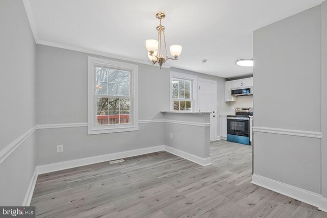 709 N BELFORT ST, Sterling, VA 20164