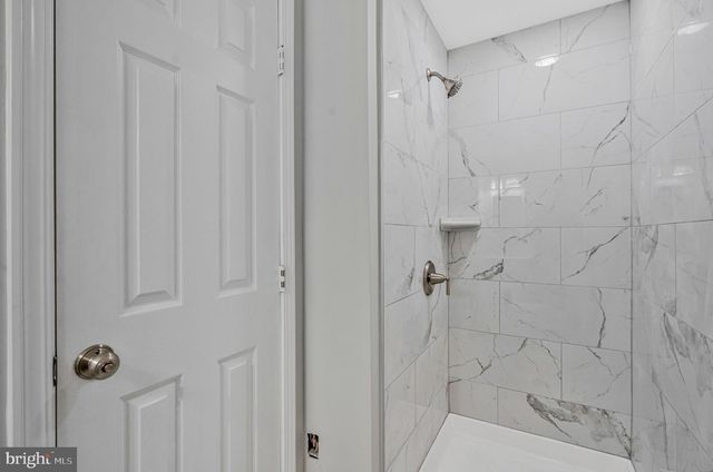 709 N BELFORT ST, Sterling, VA 20164