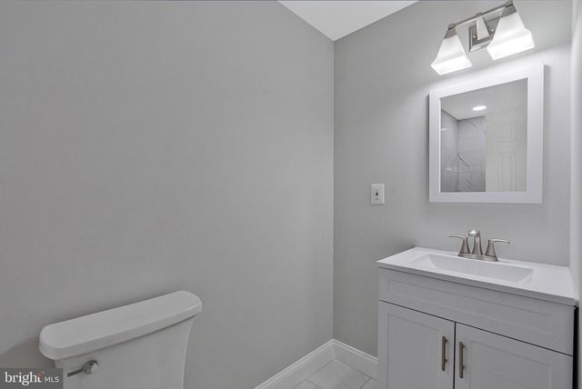 709 N BELFORT ST, Sterling, VA 20164