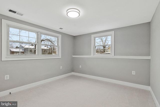 709 N BELFORT ST, Sterling, VA 20164