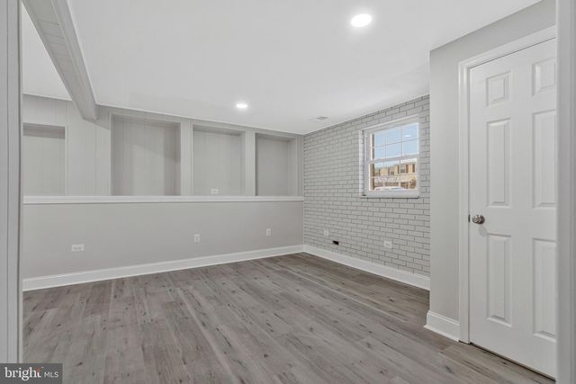 709 N BELFORT ST, Sterling, VA 20164