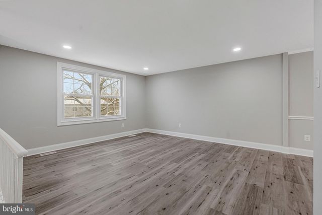 709 N BELFORT ST, Sterling, VA 20164