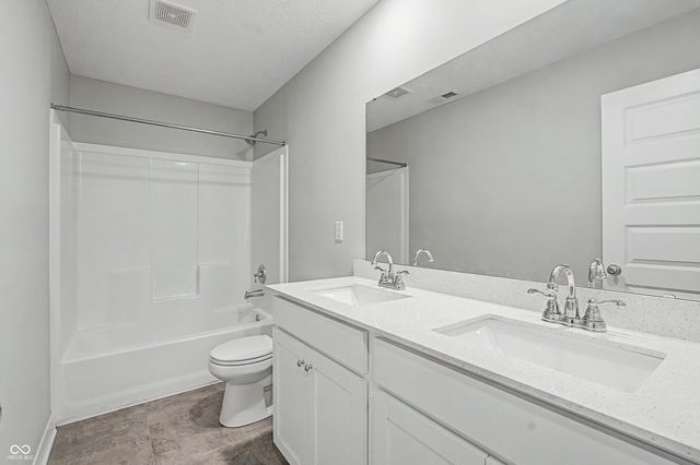 17255 Seaboard Place, Noblesville, IN 46060