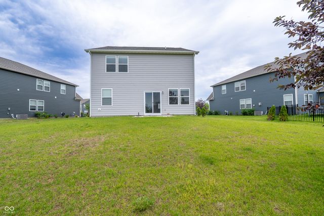 17255 Seaboard Place, Noblesville, IN 46060